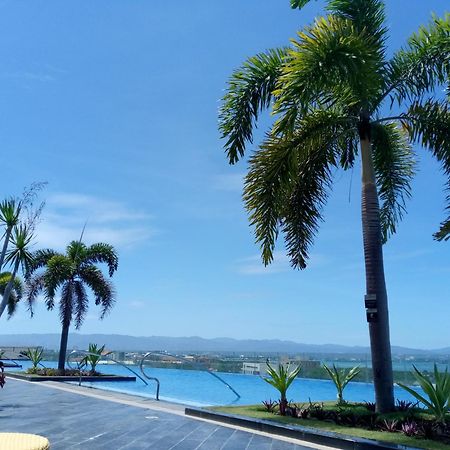 Mactan Newtown 8 Boulevard Deluxe Punta Engaño 外观 照片