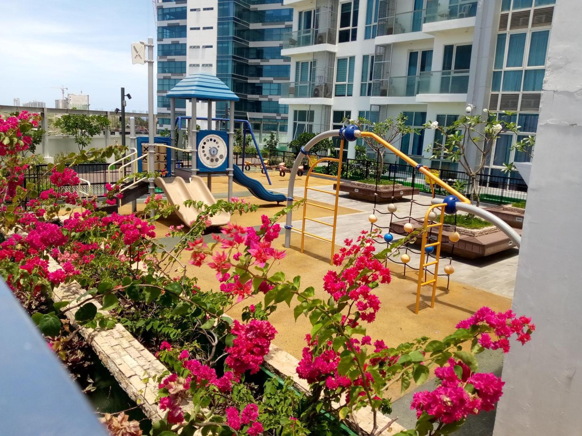 Mactan Newtown 8 Boulevard Deluxe Punta Engaño 外观 照片