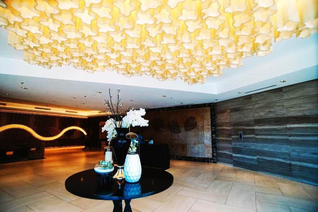 Mactan Newtown 8 Boulevard Deluxe Punta Engaño 外观 照片