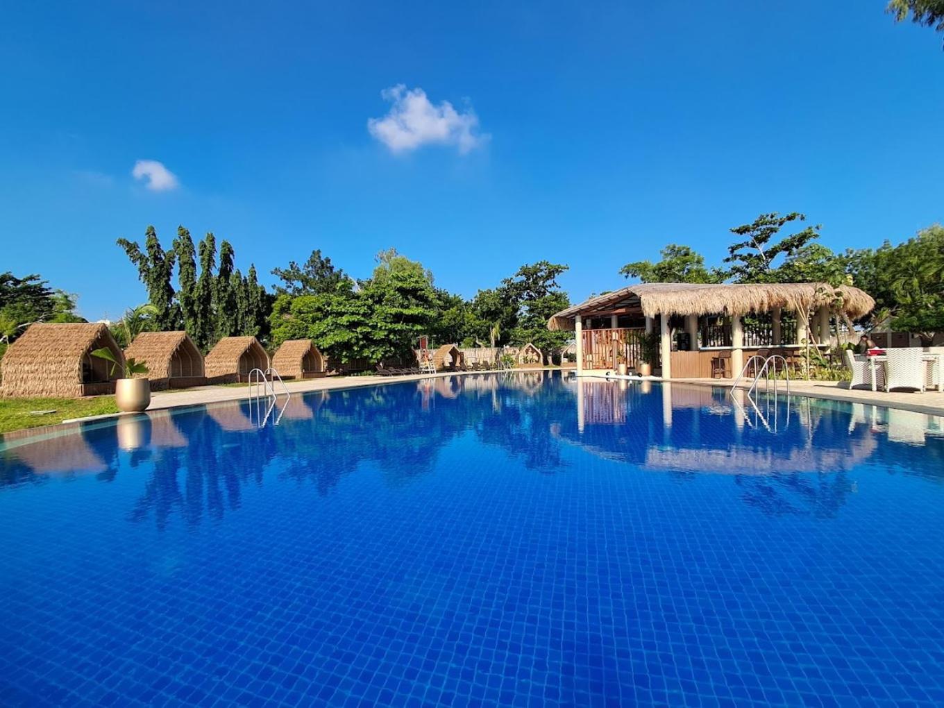 Mactan Newtown 8 Boulevard Deluxe Punta Engaño 外观 照片